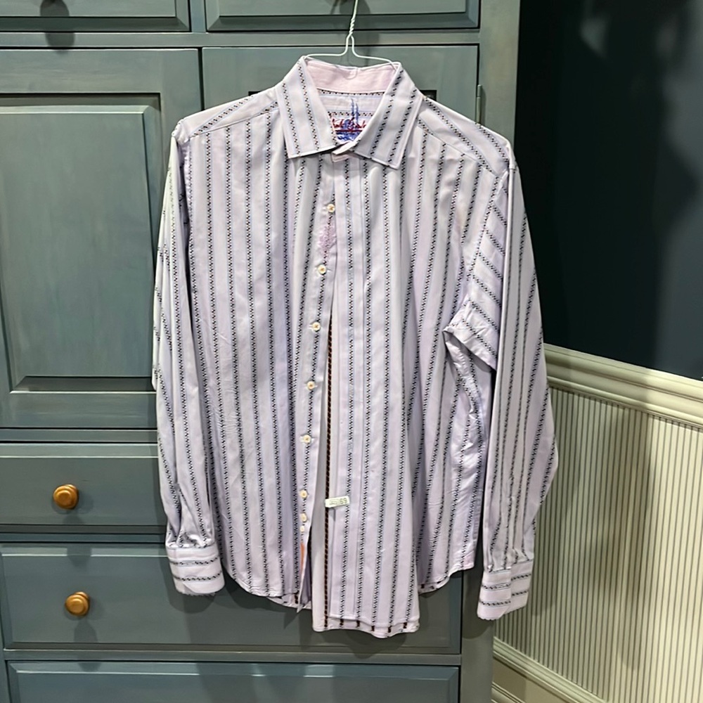 Men’s medium Robert Graham shirt excellent condition
